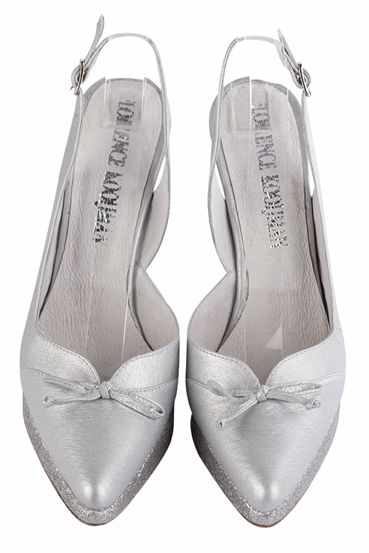 Light silver women's open back shoes, with a knot. Tapered toe. Very high slim heel with a platform at the front. Top view - Florence KOOIJMAN